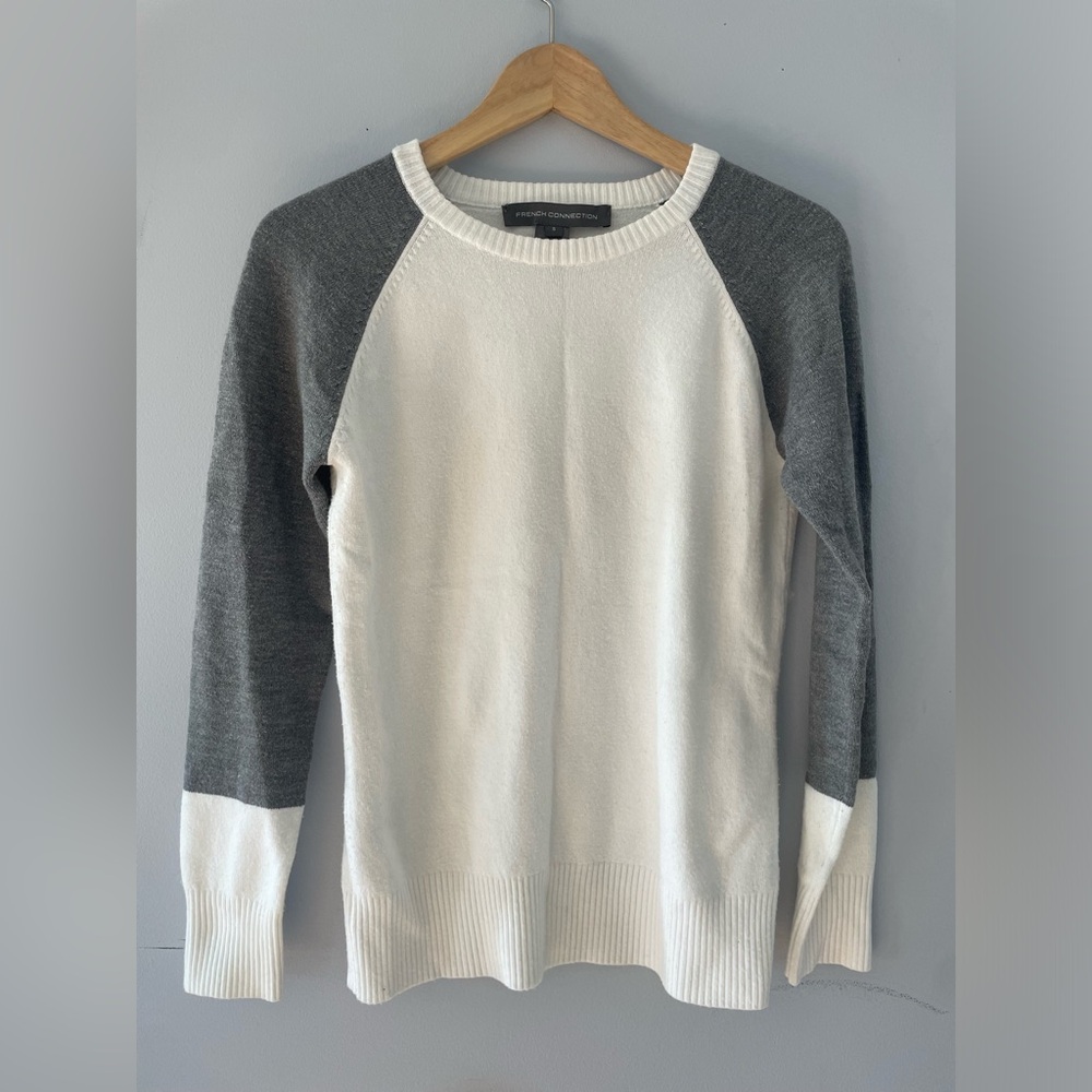French Connection Cream and Gray Knit Top